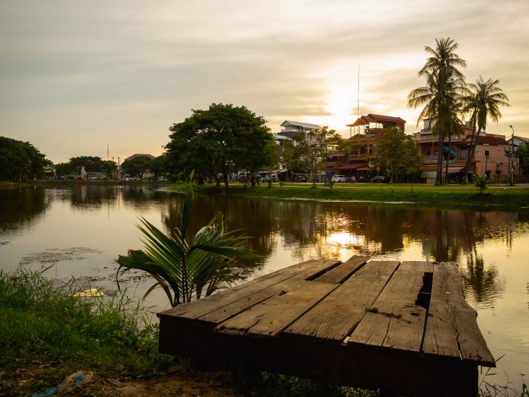 SiemReap-riverside