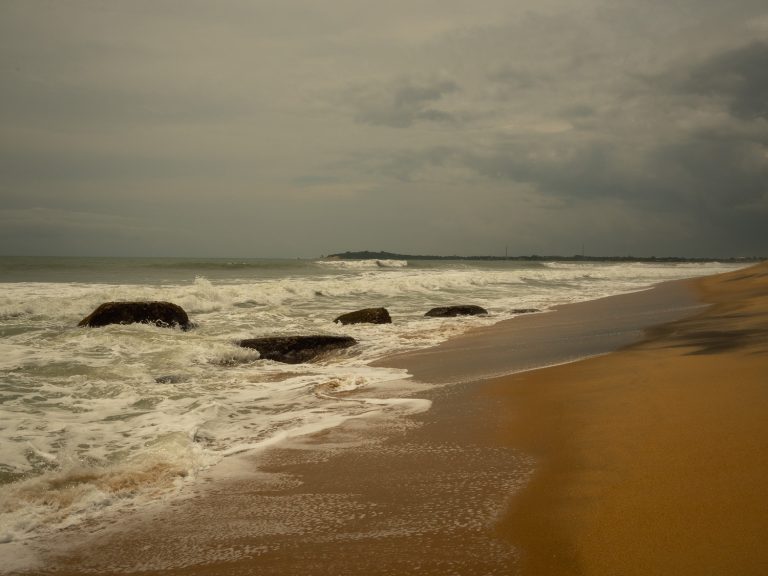 arugambay-beach