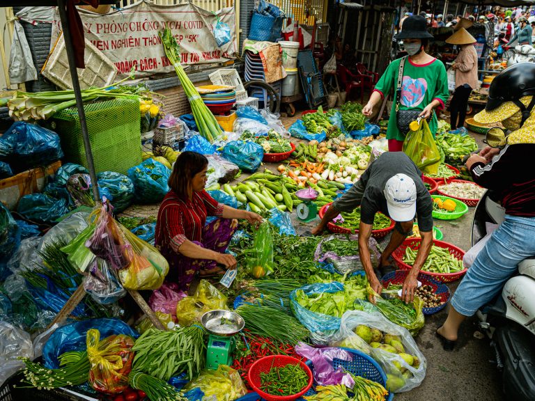 CanTho-vegetable-market