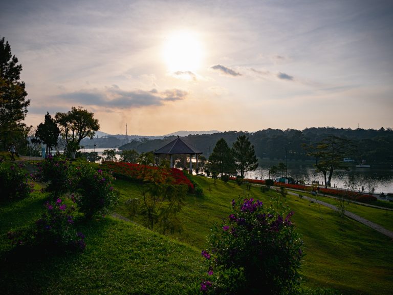 Dalat-lakeside