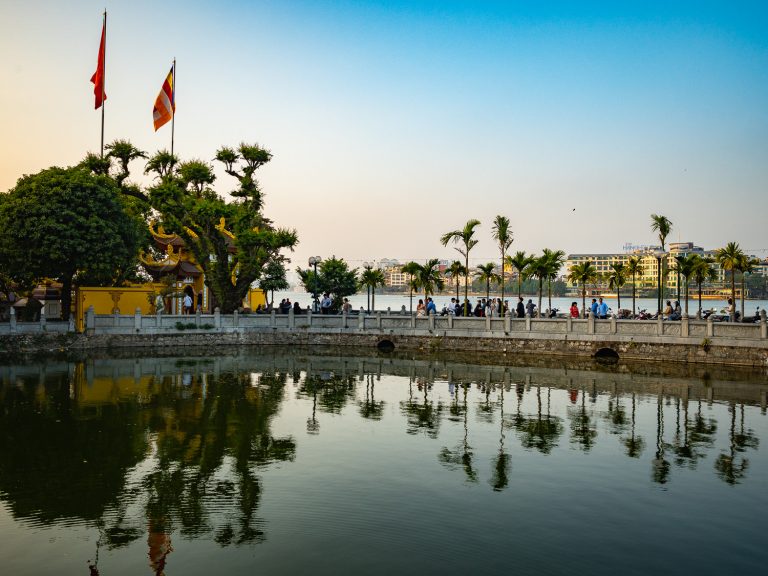 Hanoi-Tran-Quoc-temple