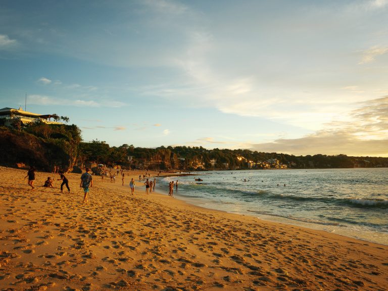 Bali-dreamland-beach-golden-hour