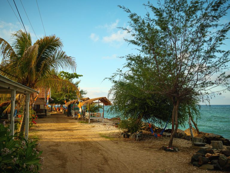 GiliAir-beachside