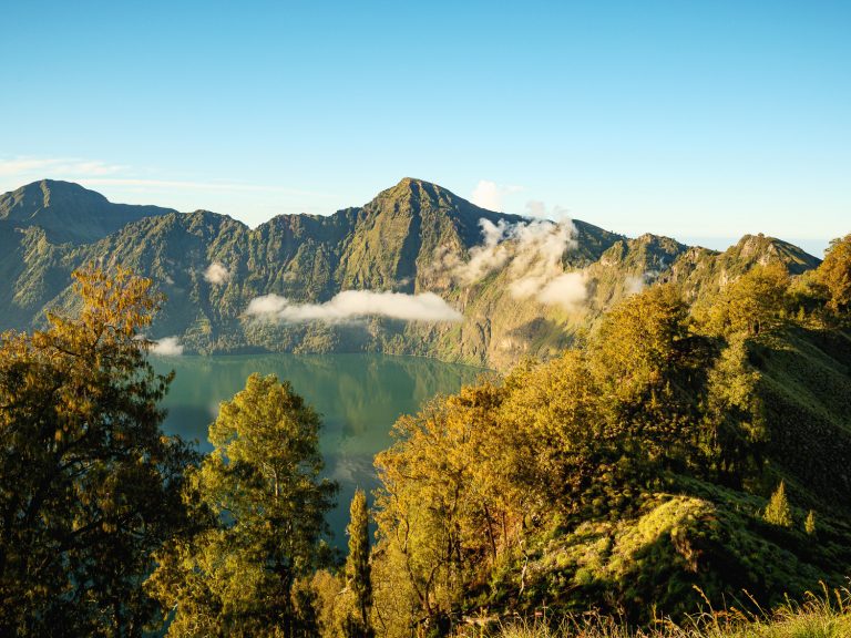 Lombok-crater-rim
